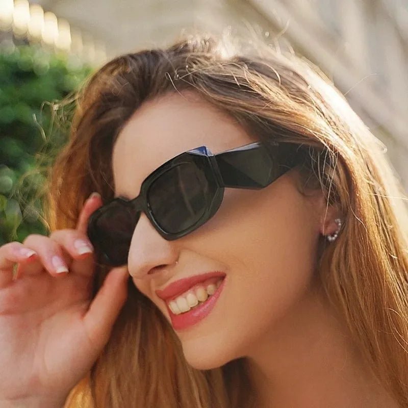 2025 Classic square - shaped women's fashion sunglasses - Oreela