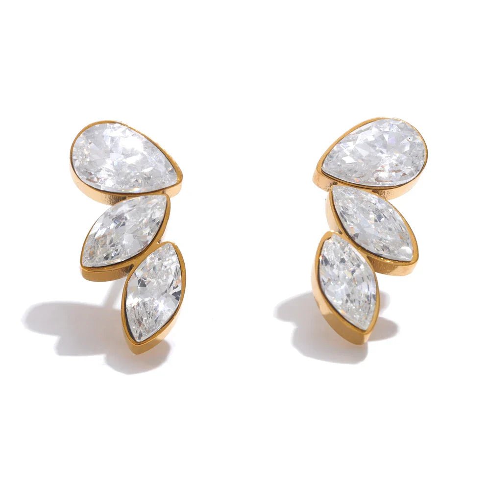 Wing Design Stud Earrings - Oreela