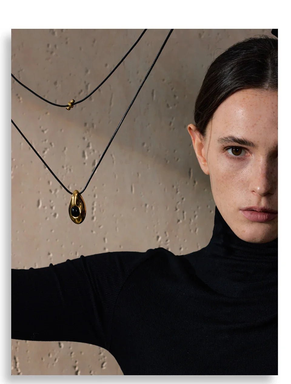 Agate Stone Leather Necklace - Oreela