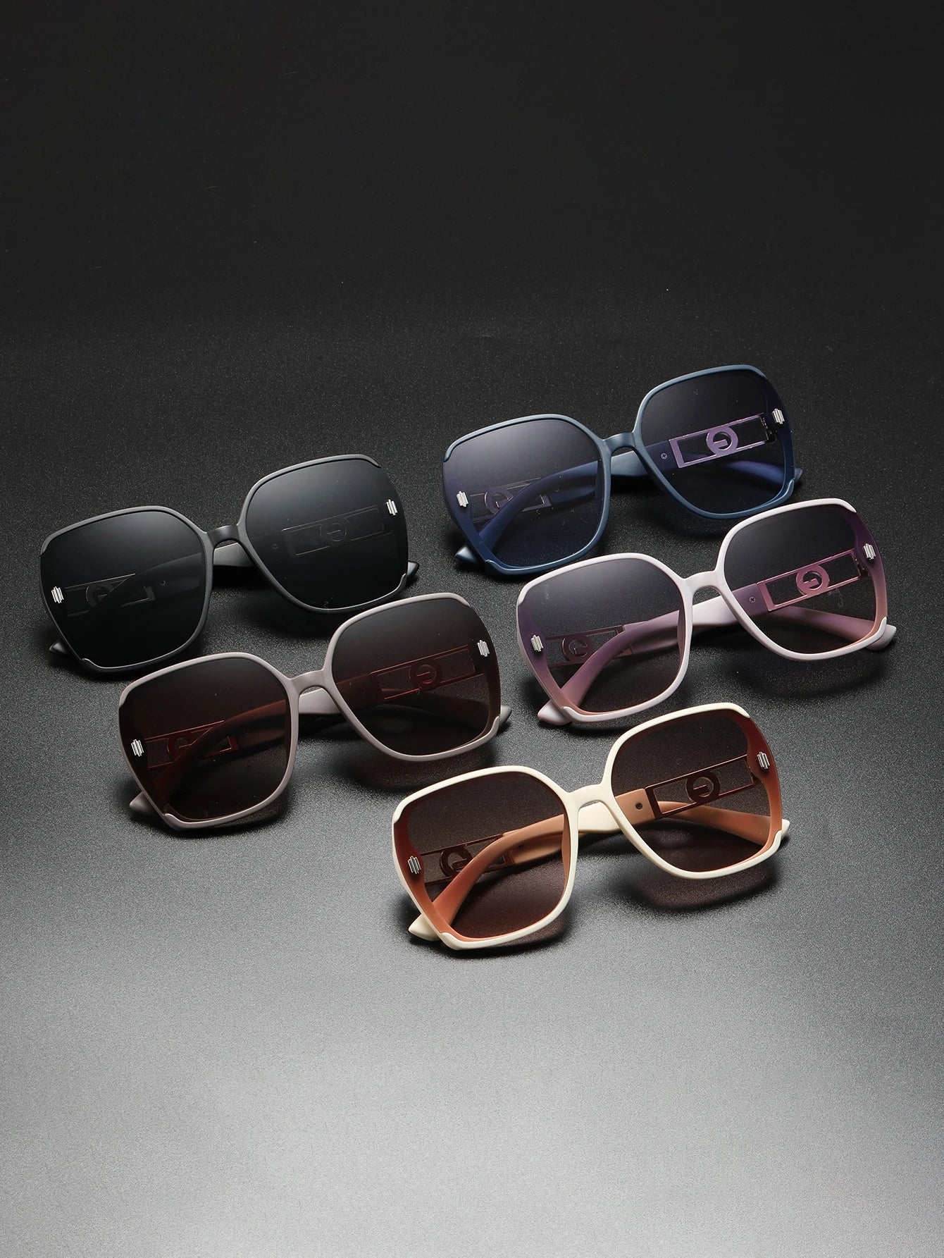 High-end look Sunglasses for women