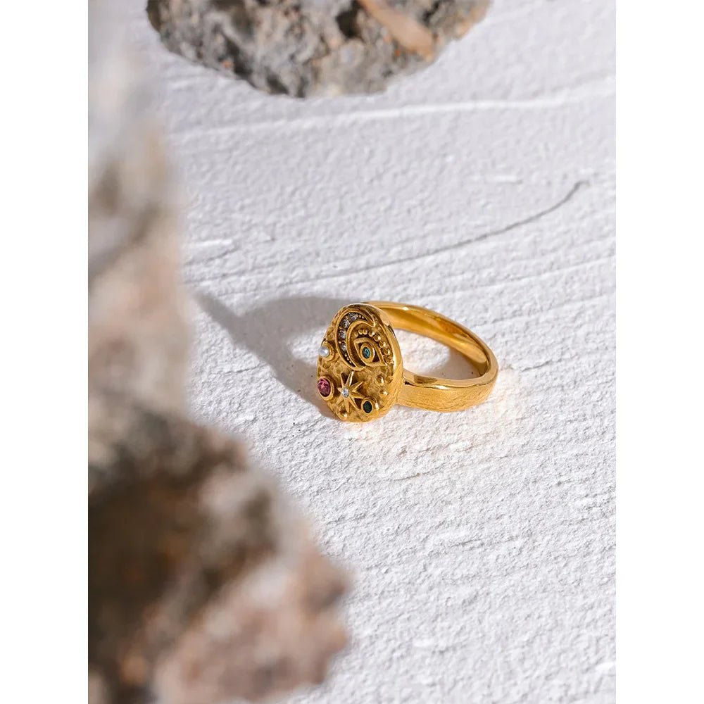 18k Moon Star Ring - Oreela