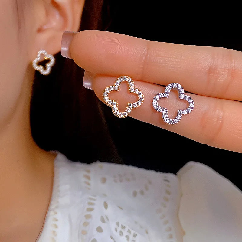 Lumière Clover Earrings