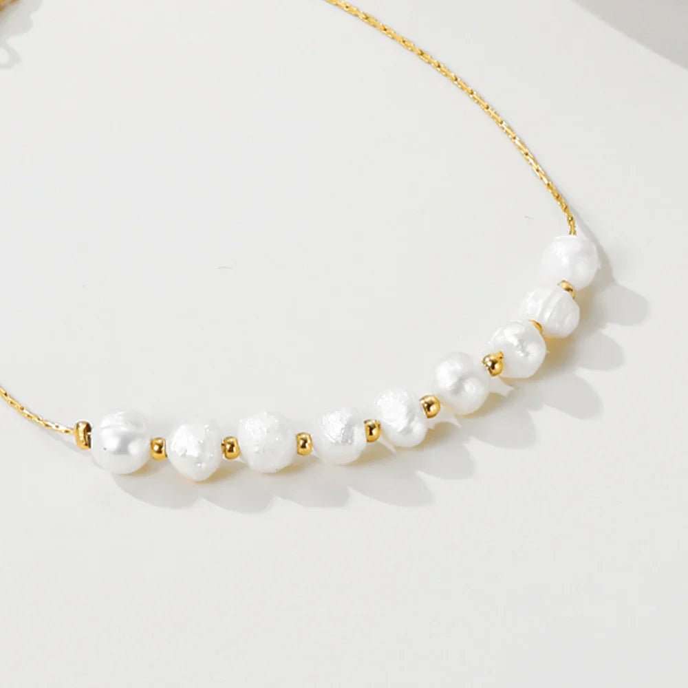 Pearl Charm Bracelet - Oreela