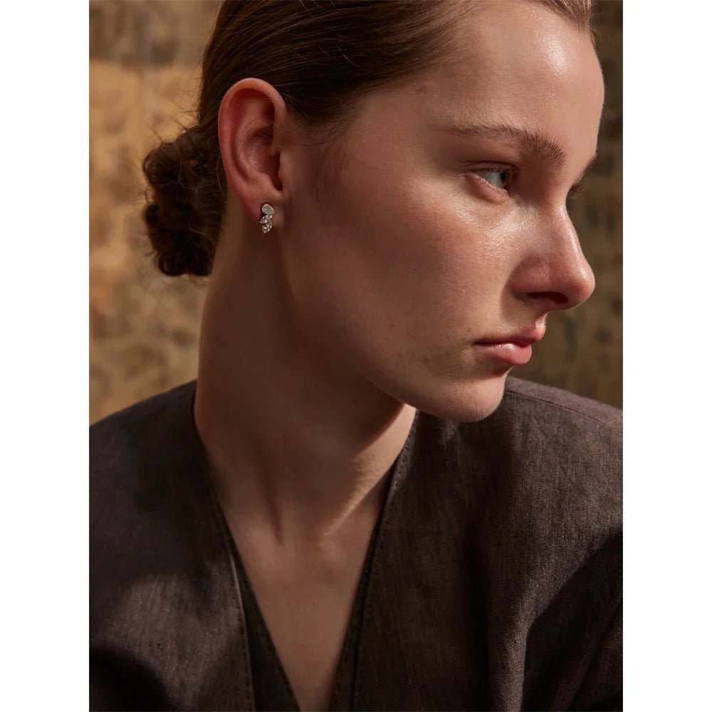 Wing Design Stud Earrings - Oreela