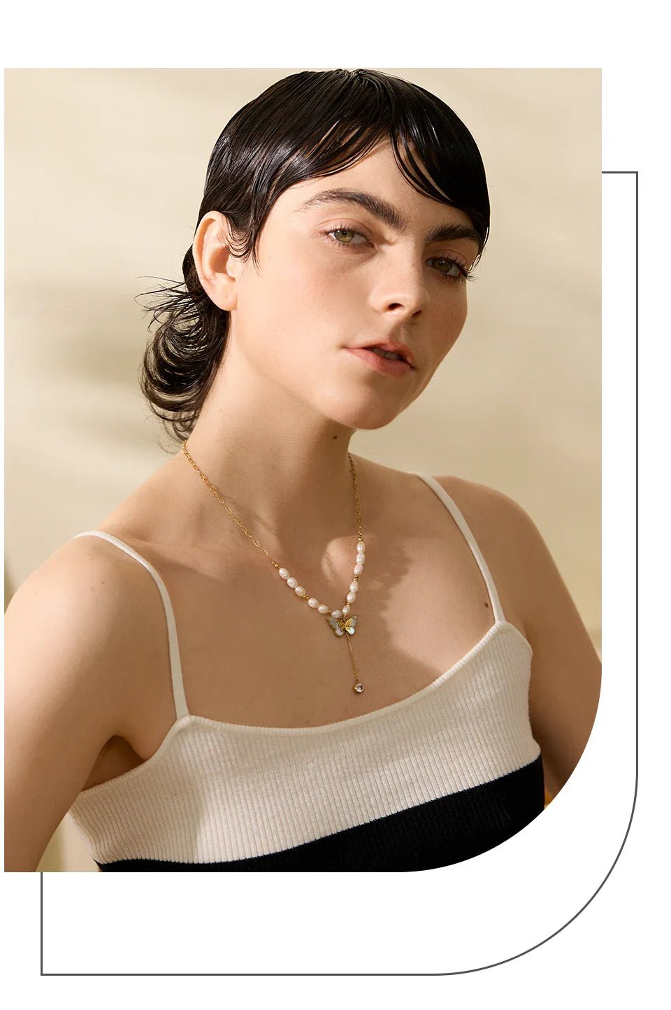 Freshwater Pearl Butterfly Pendant Necklace - Oreela