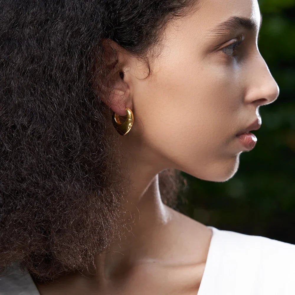 Hollow Heart Gold Earrings - Oreela