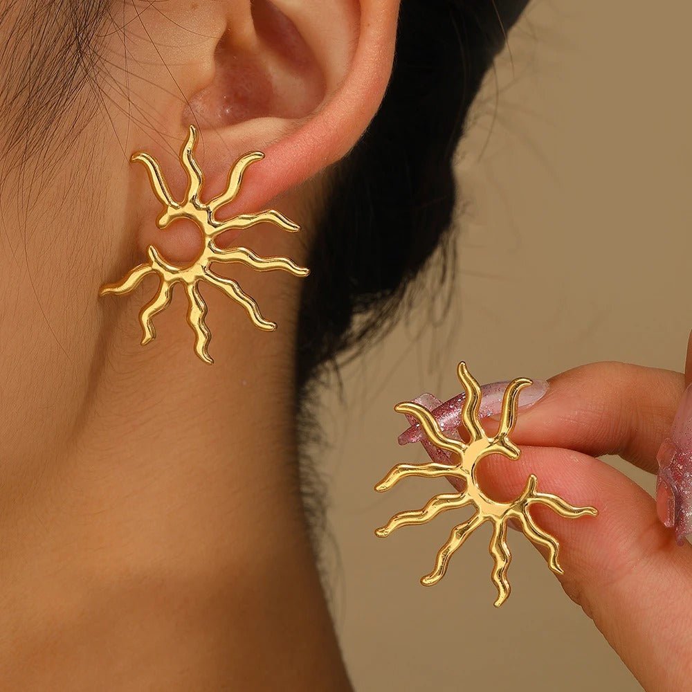 Blazing Sun Sculpted Earrings - Oreela