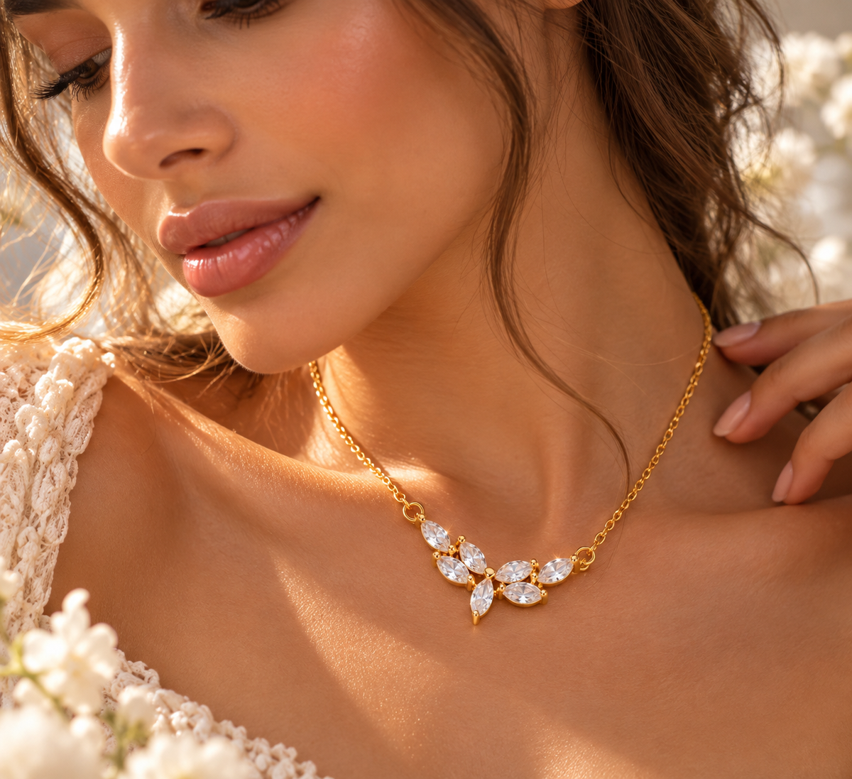 Aurelia Leaf Necklace