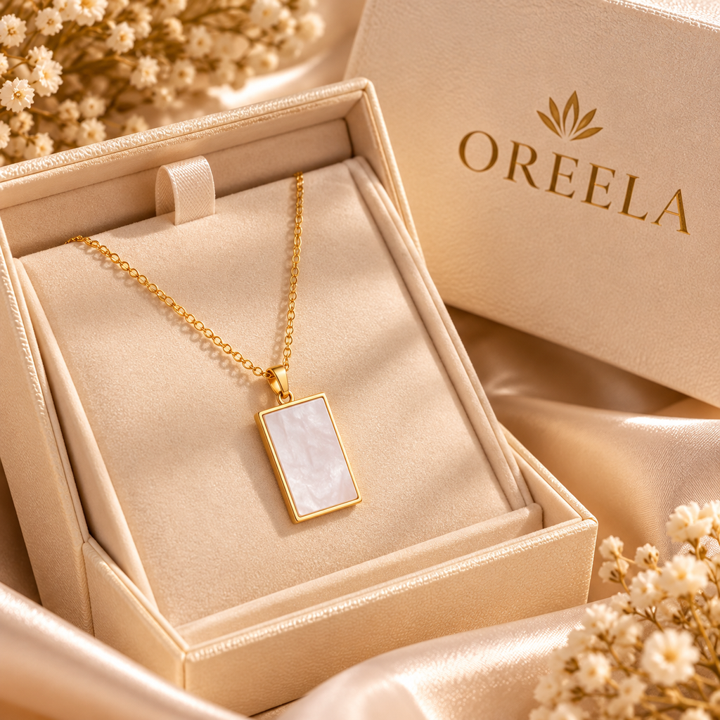 Gold Pendant Necklace