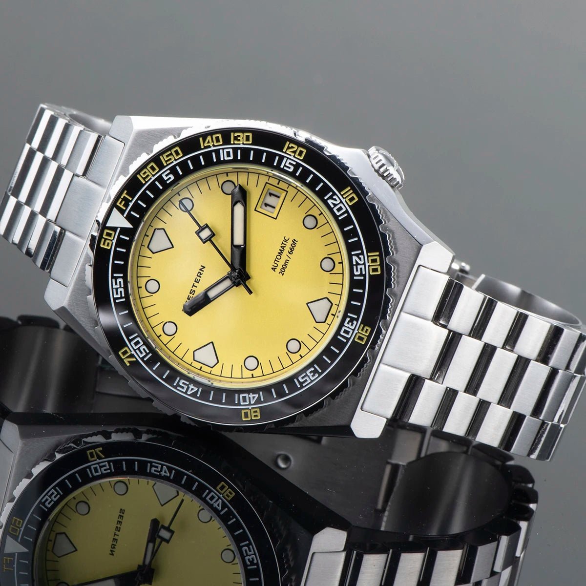 SEESTERN Men Watch Sapphire Luminous 200m Waterproof Bracelet Retro - Oreela