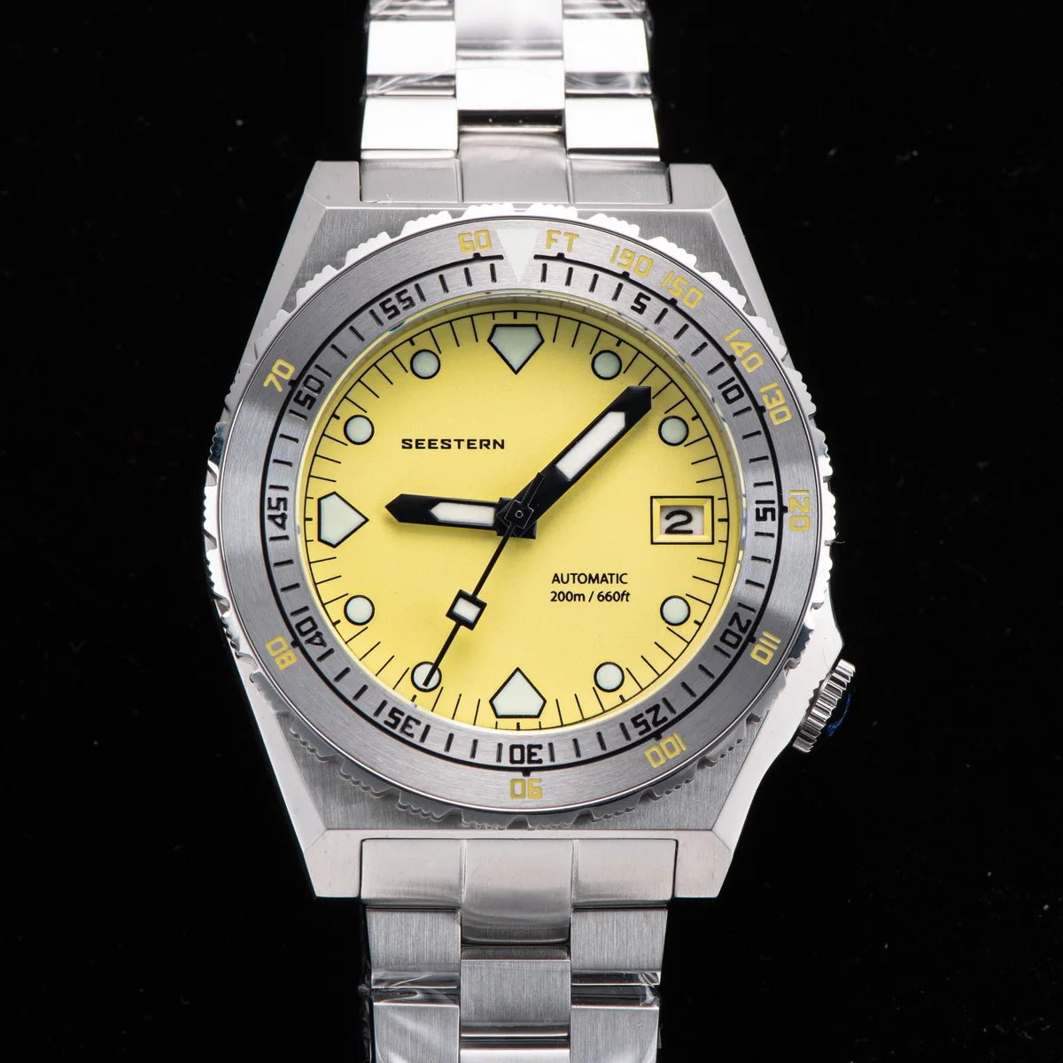SEESTERN Men Watch Sapphire Luminous 200m Waterproof Bracelet Retro - Oreela