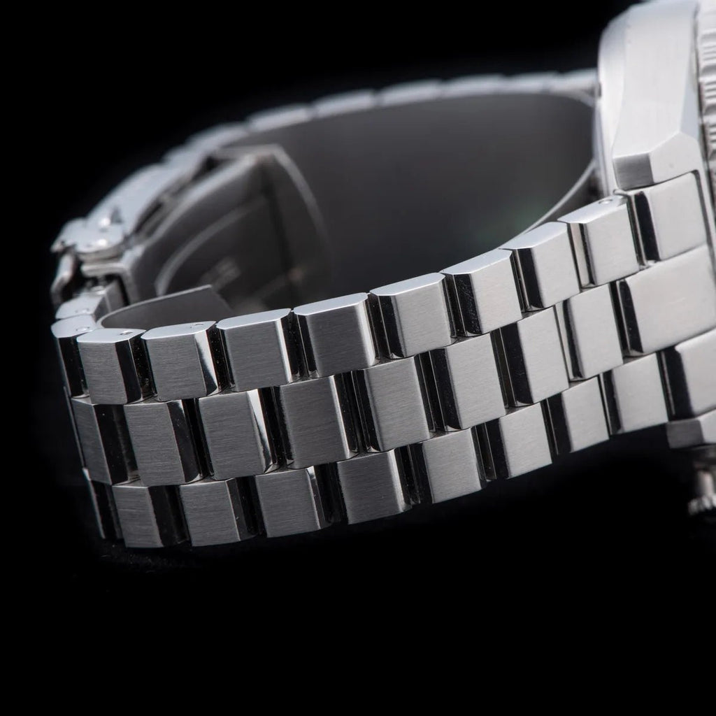 SEESTERN Men Watch Sapphire Luminous 200m Waterproof Bracelet Retro - Oreela