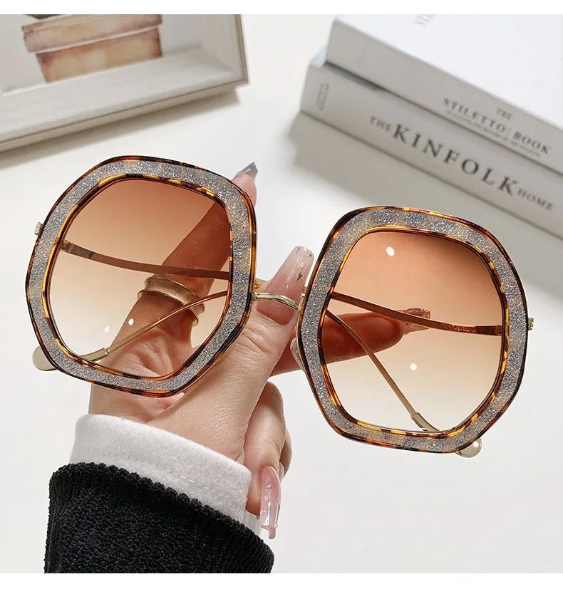 Trendy Oversized Oval Frame Women's Sunglasses - Oreela