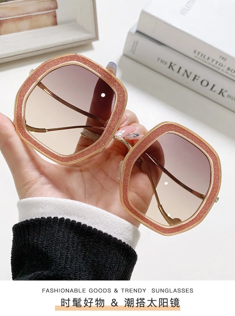 Trendy Oversized Oval Frame Women's Sunglasses - Oreela